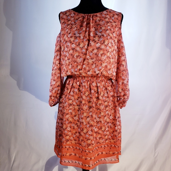 Max studio floral cold– shoulder dress. - Picture 7 of 7